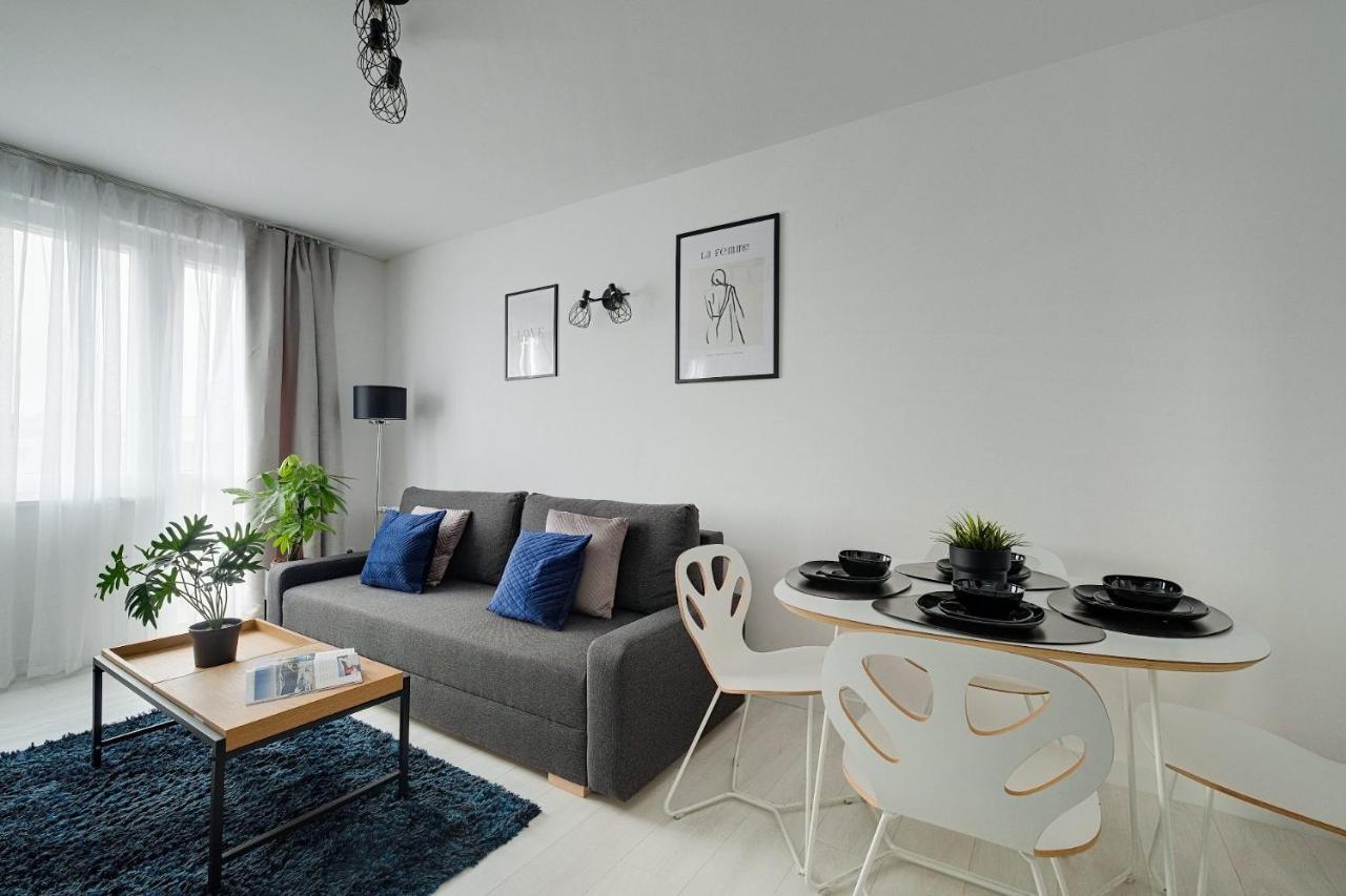 Appartamento Warsaw Inside Solec With Private Parking Esterno foto