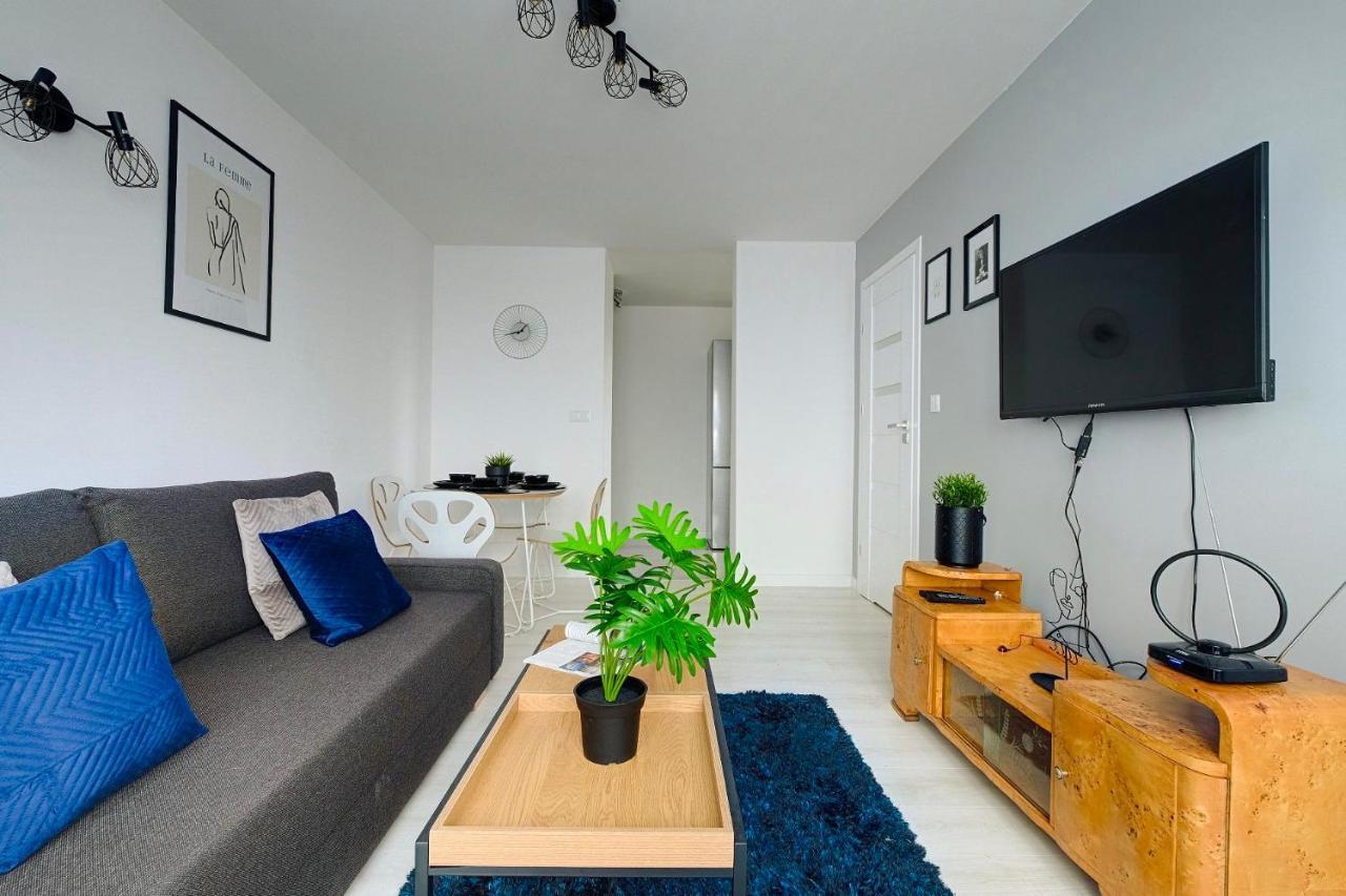 Appartamento Warsaw Inside Solec With Private Parking Esterno foto