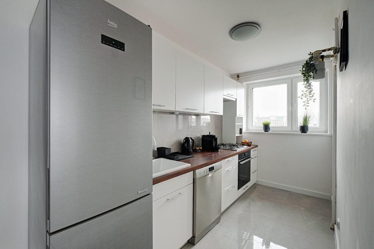 Appartamento Warsaw Inside Solec With Private Parking Esterno foto