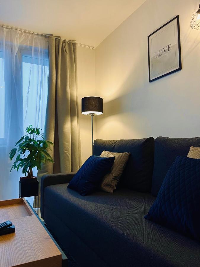 Appartamento Warsaw Inside Solec With Private Parking Esterno foto